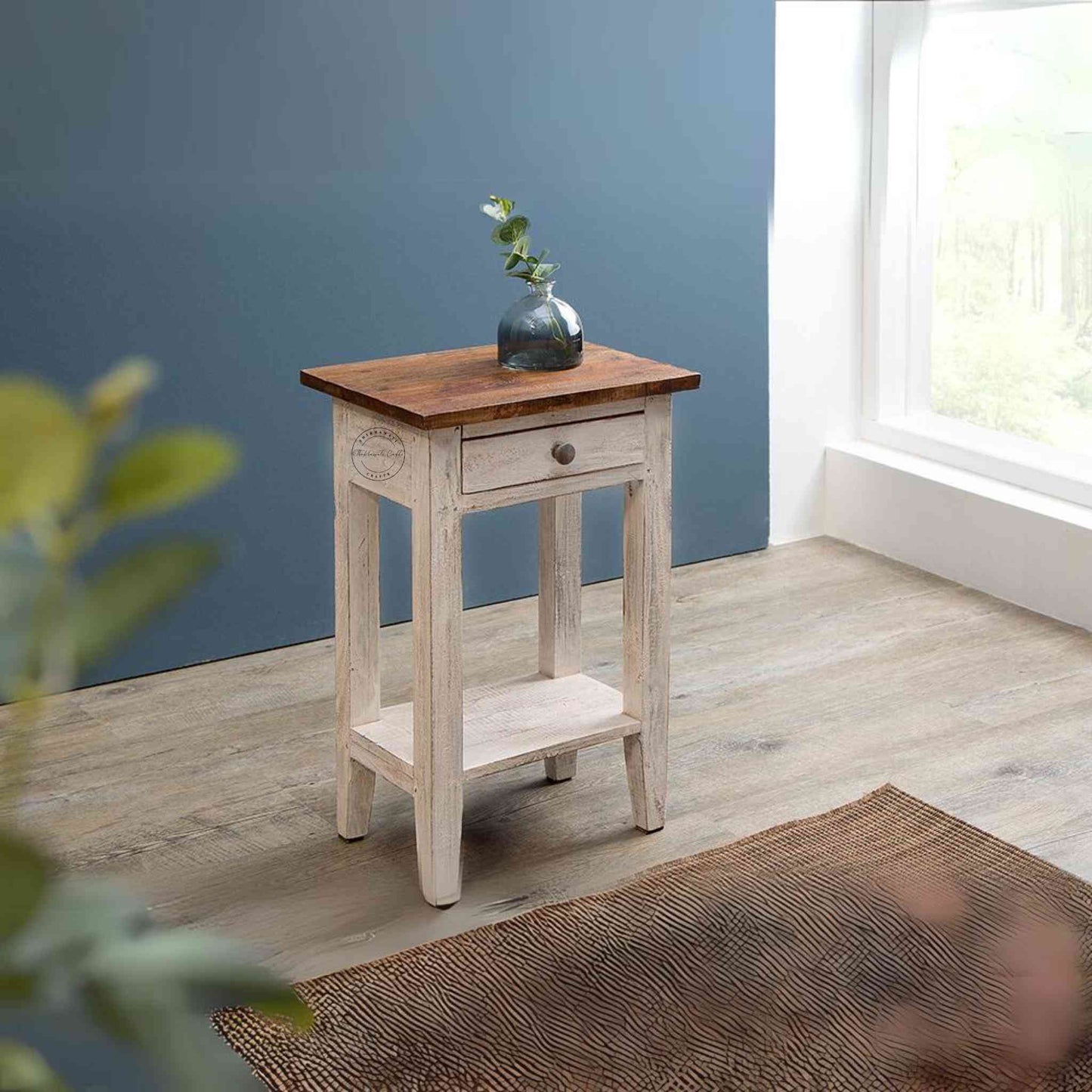 Vida End Table handcrafted with mango wood and dual tone finish with 1 drawer.
