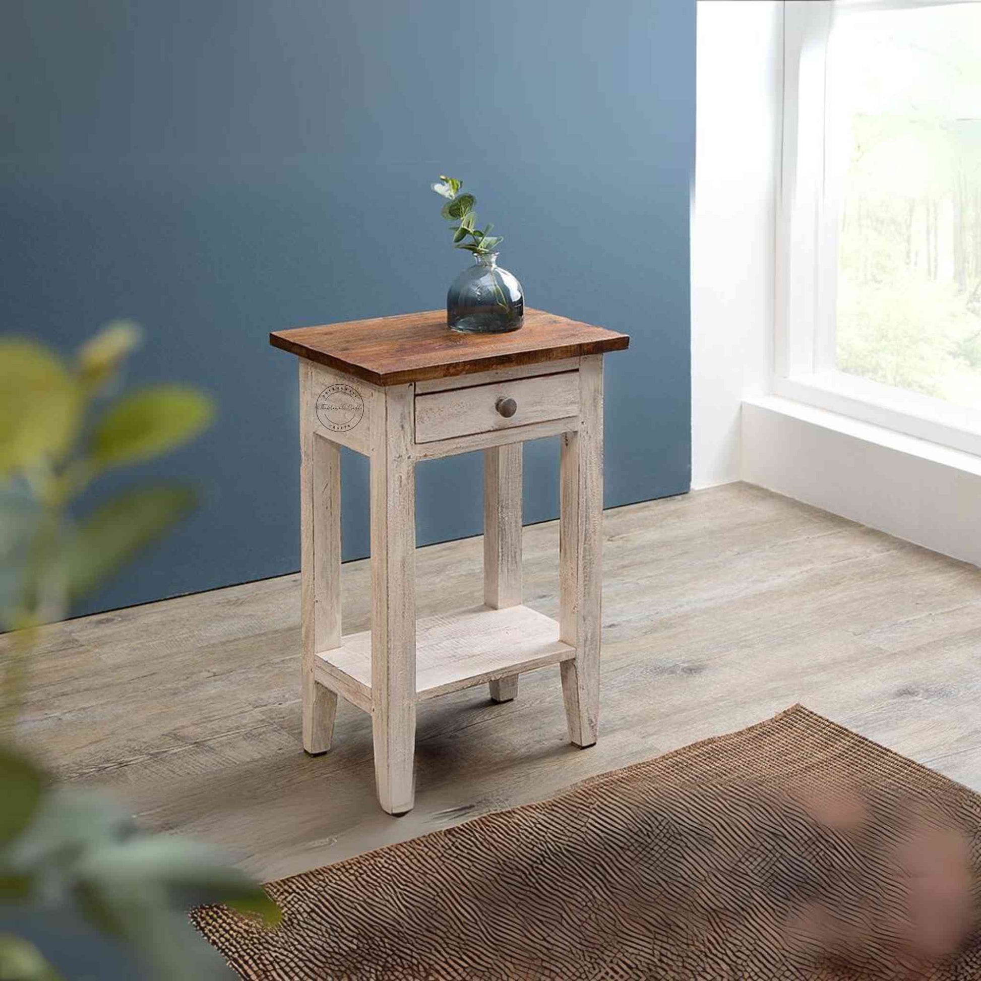 Vida End Table handcrafted with mango wood and dual tone finish with 1 drawer.